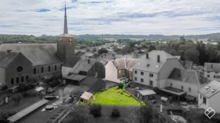 Gros potentiel pour ce grand bâtiment à réinventer