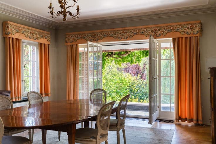 VILLA (7ch/4sdb) à rénover de 638 m² sur 12a
