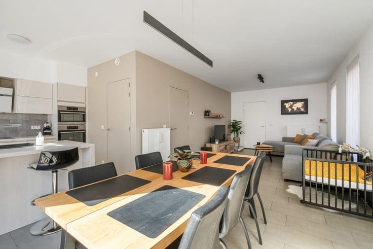 Ready-to-move-in semi-detached house with 3 bedrooms and at