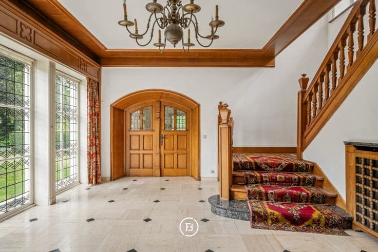 Elegant villa