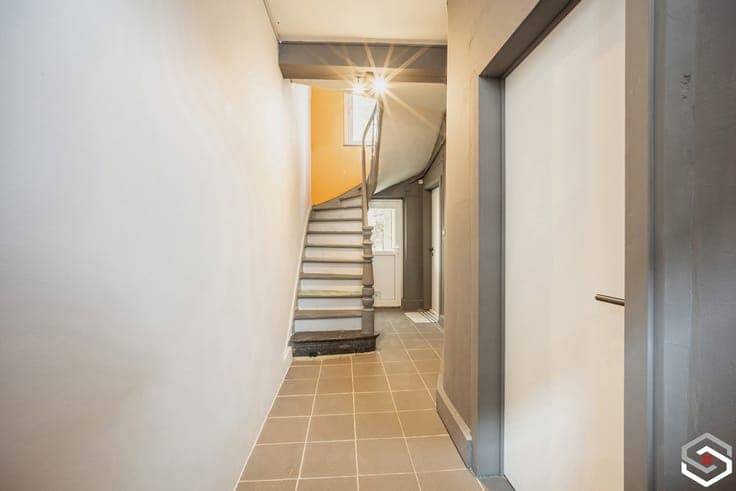 MAGNIFIQUE MAISON - POSSIBILITE 5CH - TERRASSE - RDC RENOVEE