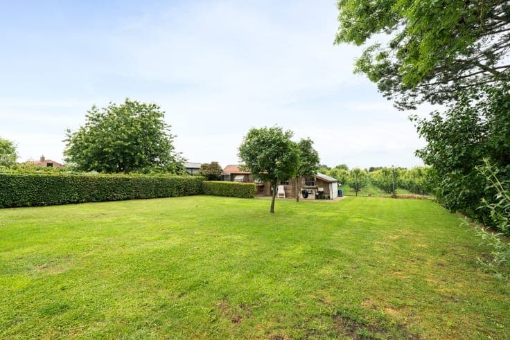 Spacious detached home in Zwijndrecht