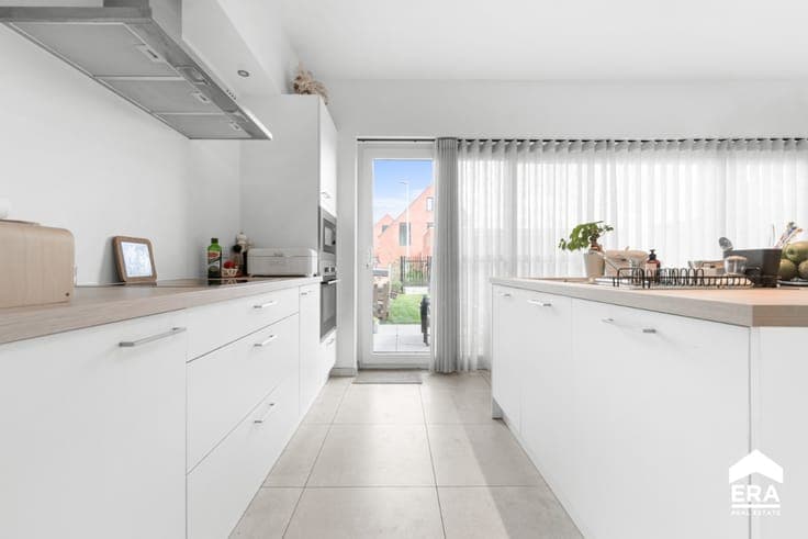 Newly built 4-bedroom home with garden for sale in Roeselare
