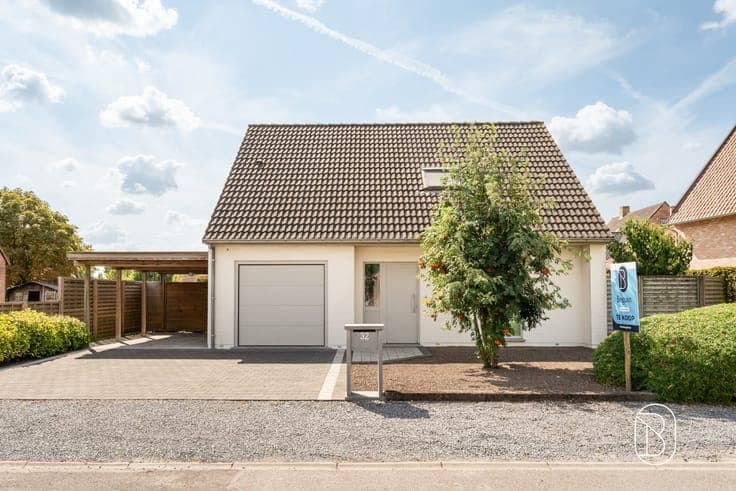 A move-in-ready, energy-efficient family home