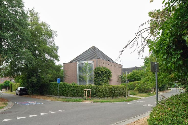 Architect-designed home by Jan Vandenweghe