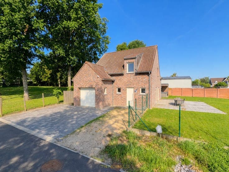 Te koop, Energiezuinige gezinswoning op een idyllische li...