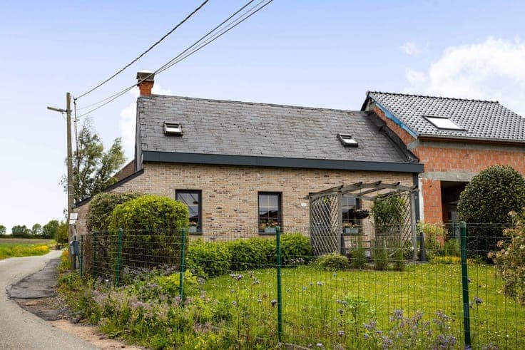Spacious and move-in ready home in a prime green location