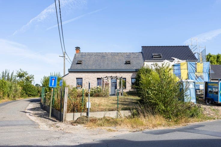 Spacious and move-in ready home in a prime green location