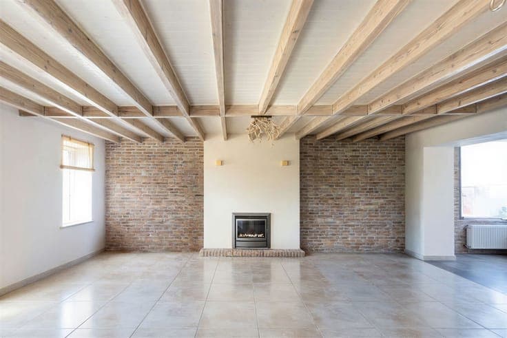 Spacious and move-in ready home in a prime green location