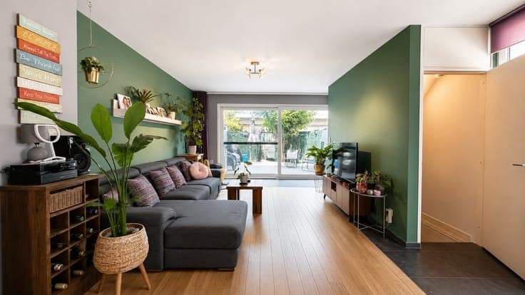 Instapklare, ruime halfopen bebouwing op toplocatie in De...