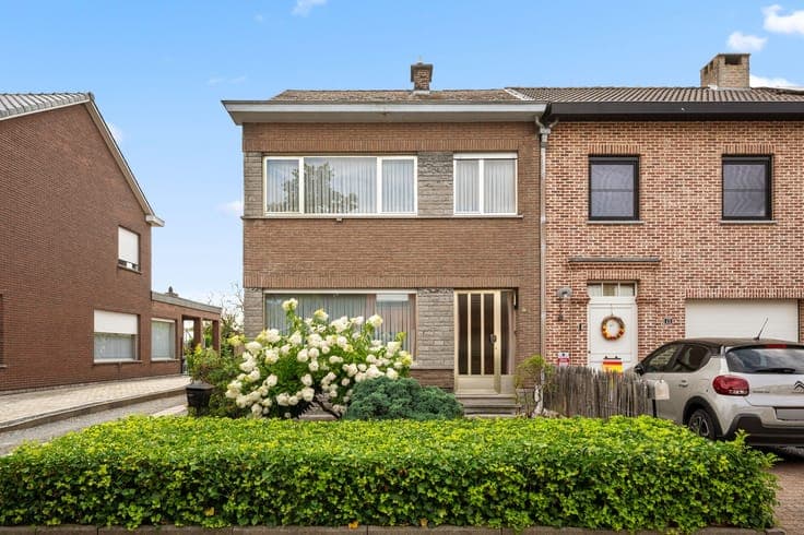 Rustig gelegen halfopen bebouwing met tuin en 3 slpkm
