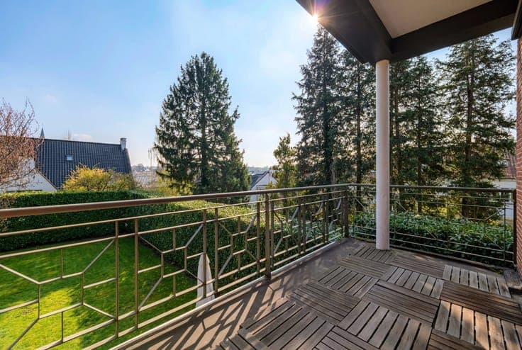 Observatory – Magnificent villa with south-facing garden