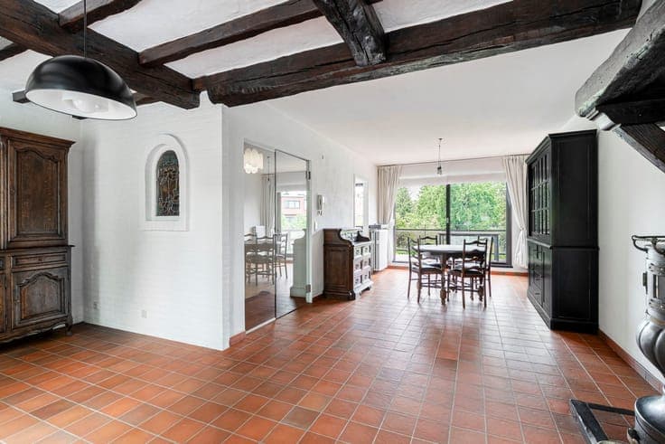 Ruime bel-etage (180 m²) met 4 a 5 slaapkamers, tuin en terr
