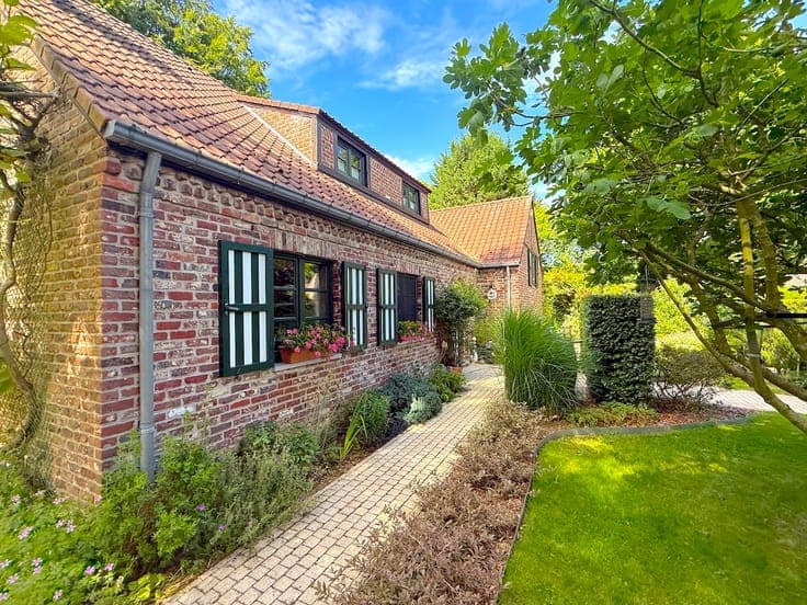 House in Vedrin Namur