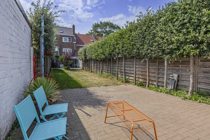 Instapklare bel-etagewoning in groene omgeving
