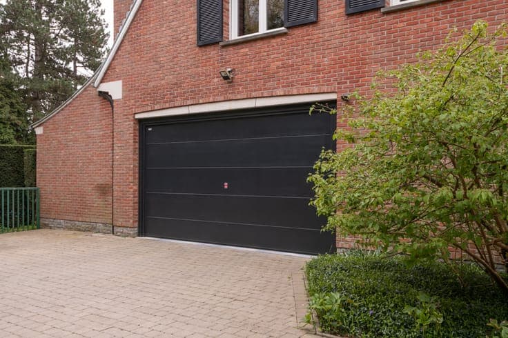 Characterful villa in the Bouchout estate in Wemmel