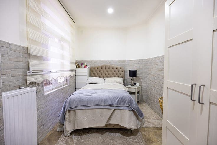 Investment property with 2 apartments