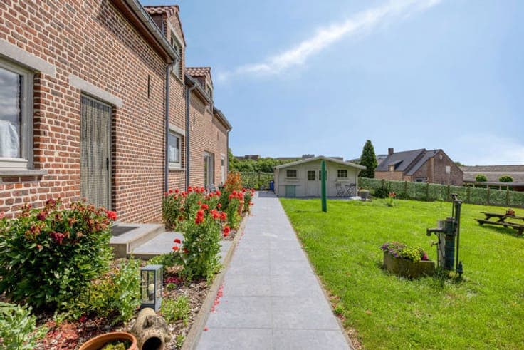 House in Sint-Pieters-Leeuw