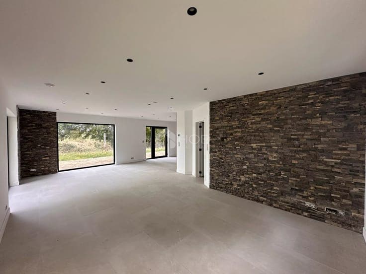 Detached four-sided house in Schoppen – living with panorami