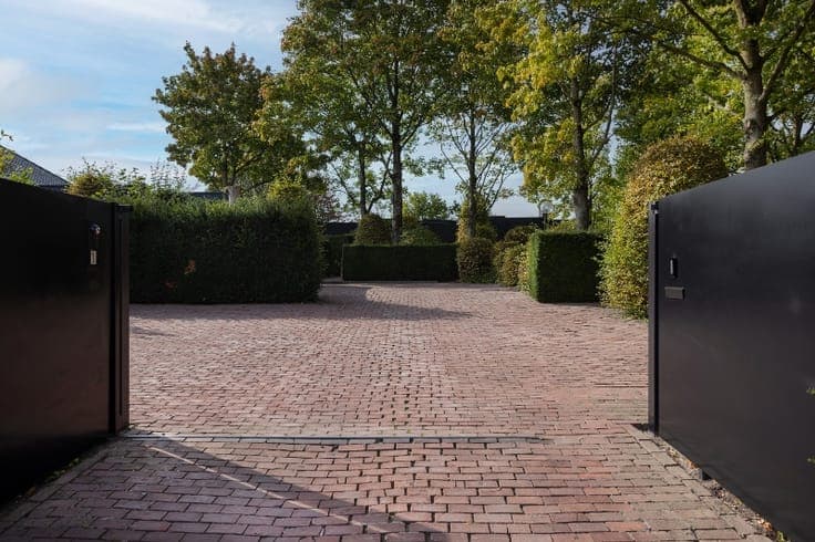Unieke laagbouwwoning met volledige privacy in Lendelede
