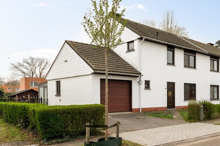 House to renovate with 3 bedrooms in Brech