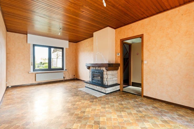 House to renovate with 3 bedrooms in Brech