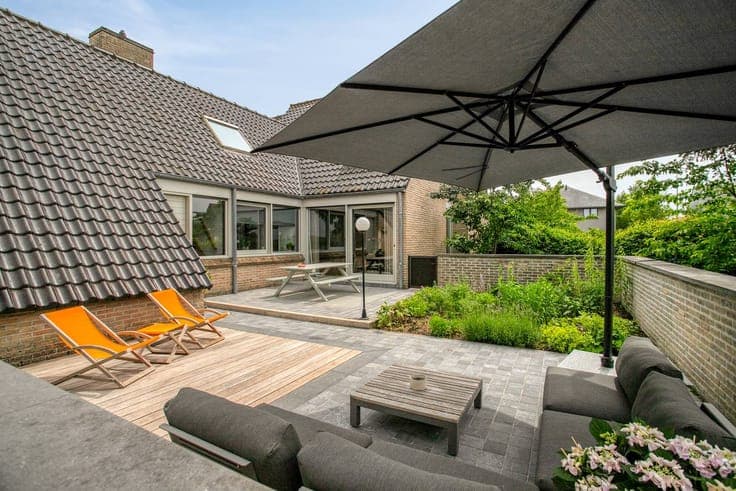 Detached house with a beautiful view of greenery for sale in