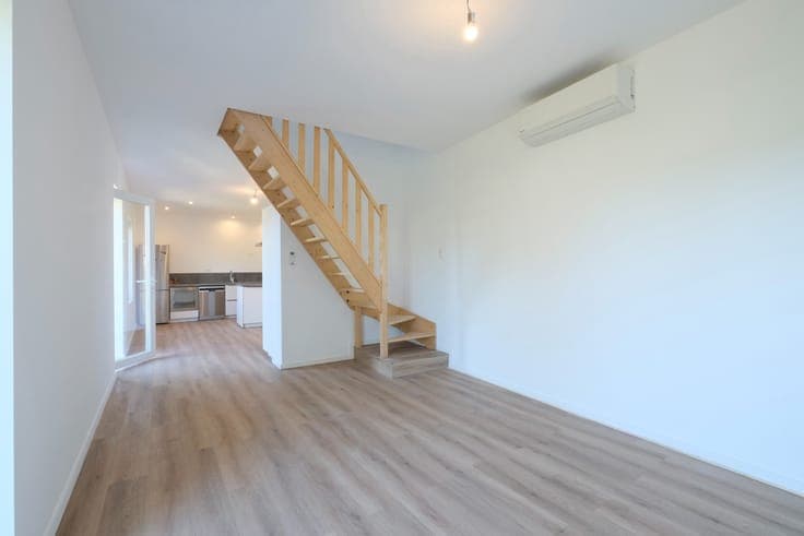 Mont d'Esneux district - Set back house with garden and 4 BR