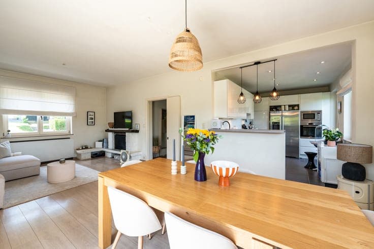 Beersel – charming VILLA (4 bed/1 bath/1 shower) on 1135 m²
