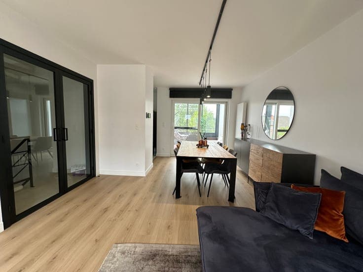 fully renovated 3-facade house (2023)