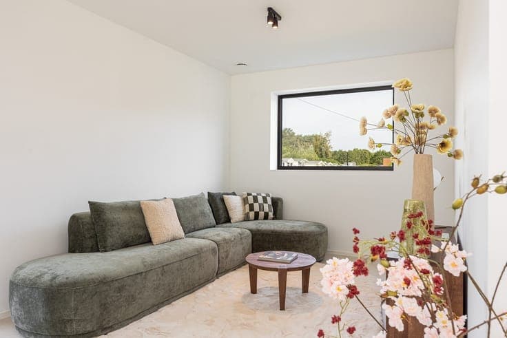 Ruime nieuwbouwwoning met prachtige tuin!