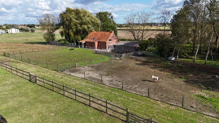 Unieke eigendom op rustige ligging, > 6 000 m², met weide