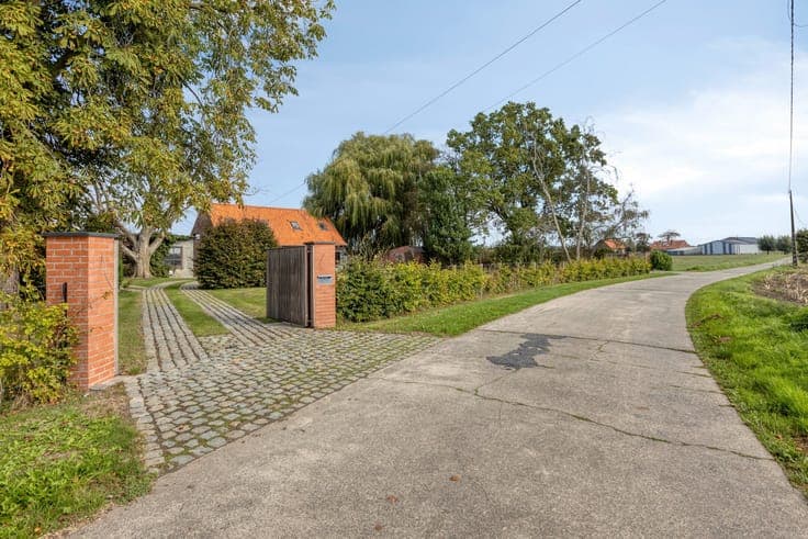 Unieke eigendom op rustige ligging, > 6 000 m², met weide