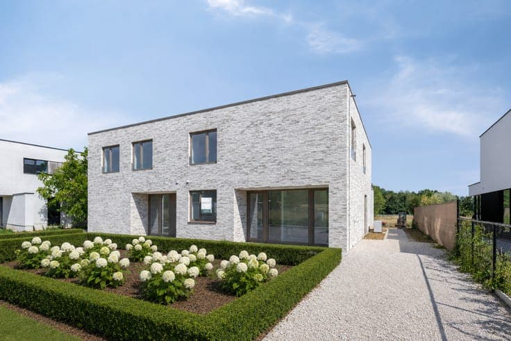 NIEUWBOUW MET 4 SLAAPKAMERS, 2 BADKAMERS, E-PEIL 6