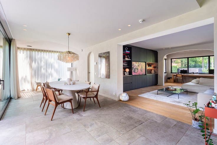 Bright villa with garden, 3 bedrooms and 3 parking spaces