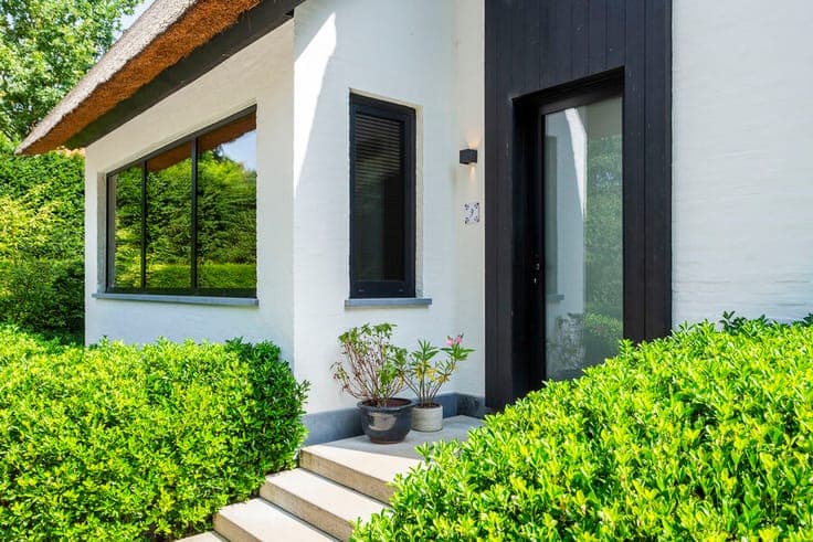 Bright villa with garden, 3 bedrooms and 3 parking spaces