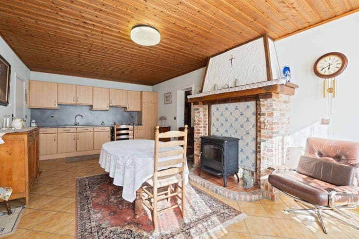 Farm-style semi-detached home with workshop