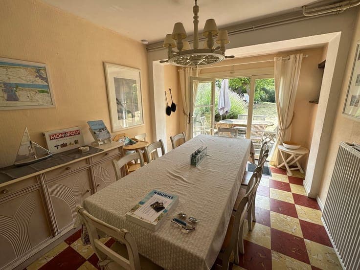 Villa for renovation in Het Zoute on a plot of circa 924 m²