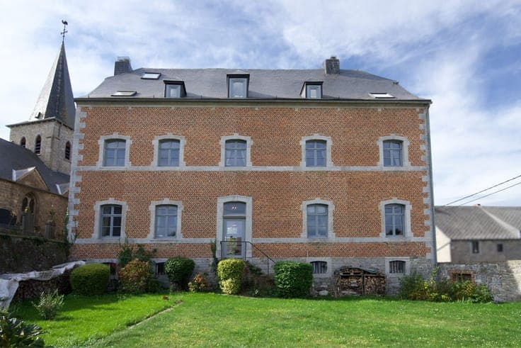 Ancien presbytère plein de charme
