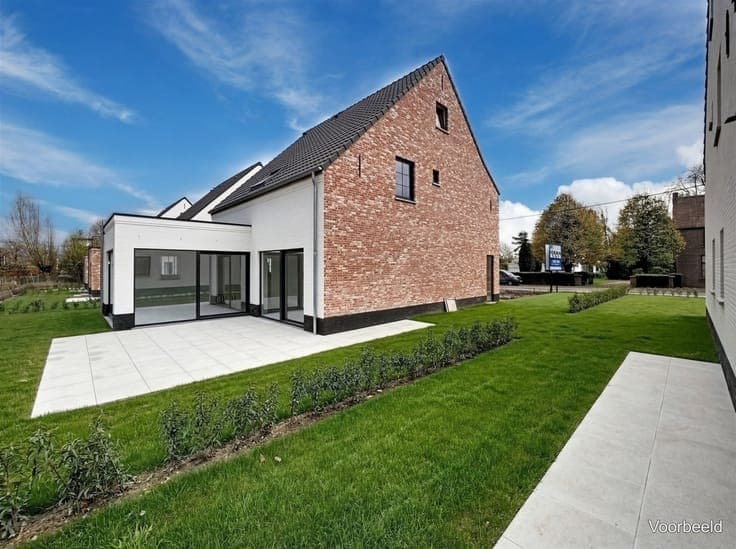 LAST PLOT NEW BUILD OPEN CONSTRUCTION WITH 4 BEDROOMS AND GA