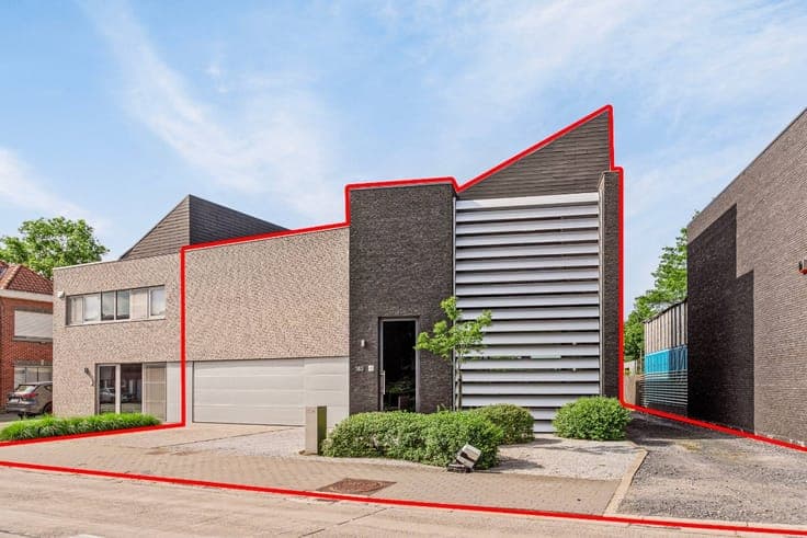 High-end architect house in Waregem