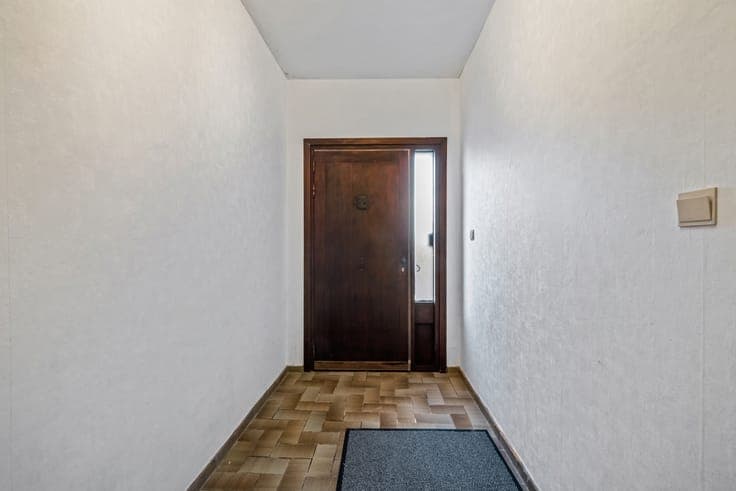 Family home with garage in Aartrijke