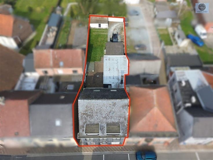 COMMERCIAL HOUSE AND APARTMENT WITH 5 BEDROOMS