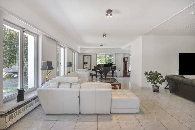 Exclusive villa on a spacious sunny plot in Bonheiden.