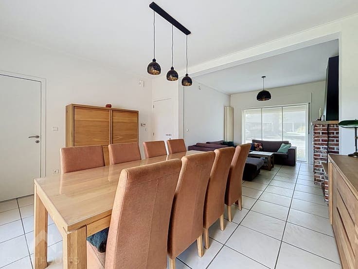 Spacious energy-efficient semi-detached house with 3 bedroom