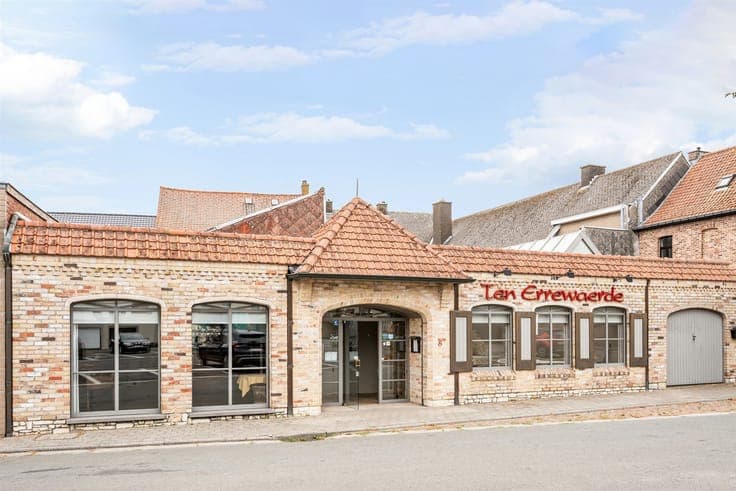 Commercial property with numerous business opportunities