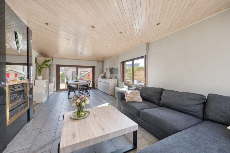Goed gelegen, gerenoveerde woning met 3 slaapkamers, tuin...