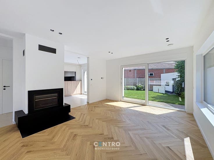 Gerenoveerde woning met 4 slapks, ZUIDger. tuin en ruime ...