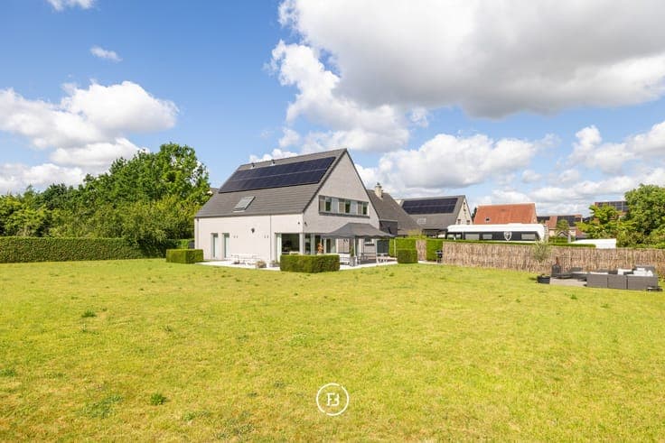 Versatile villa