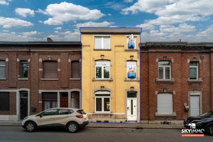 MAISON 5 CHAMBRES AVEC JARDIN ET BEAUX VOLUMES